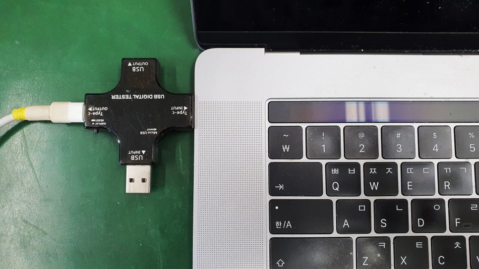 맥북프로 15인치 USB-C 타입 접촉불량, 전원 잭 교체로 해결한 실제 수리 과정