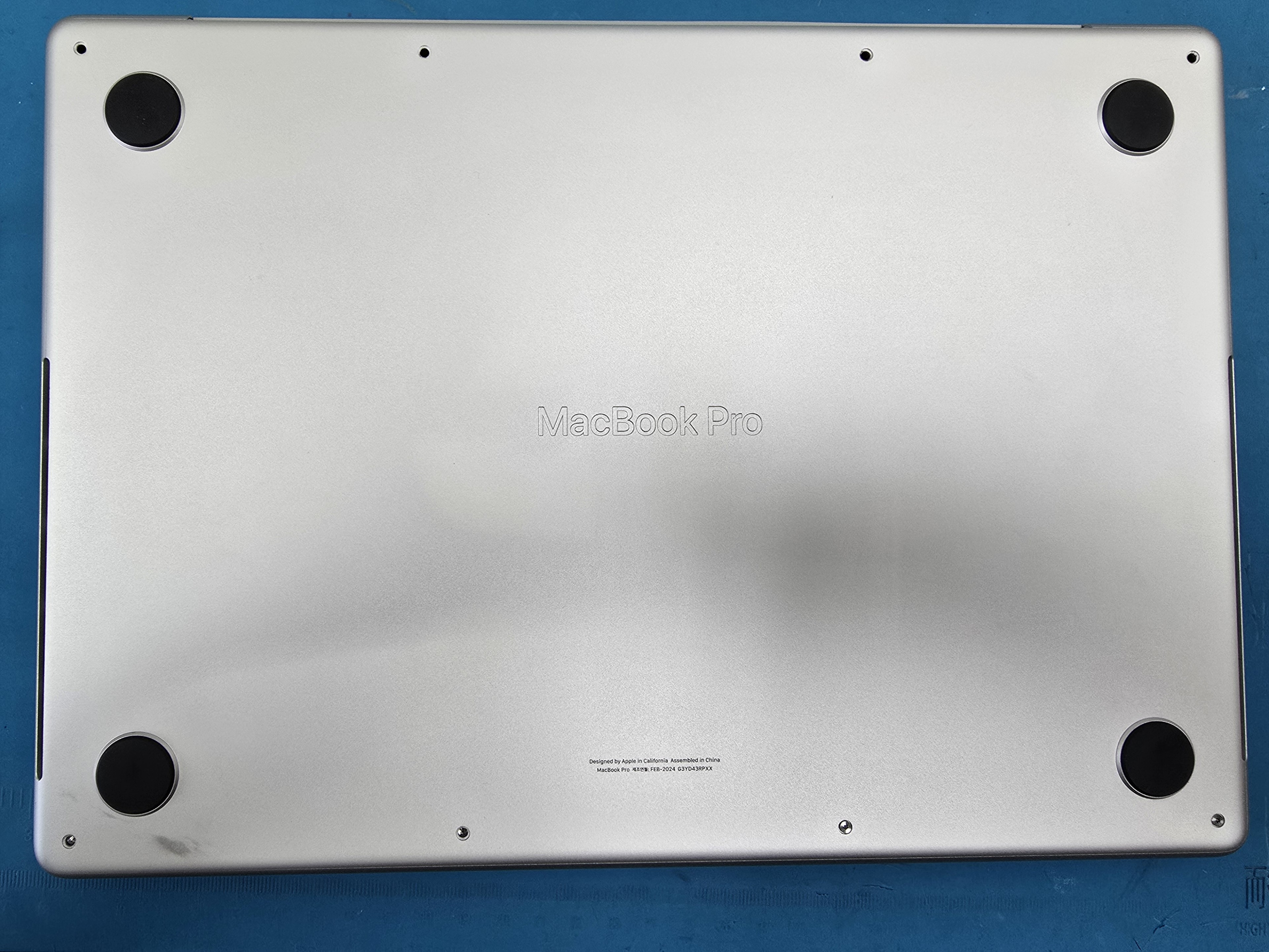 맥북프로 14인치 (MacBook Pro 14-inch A2442) 액정 교체, 맥북 수리 시간 얼마나 걸릴까?